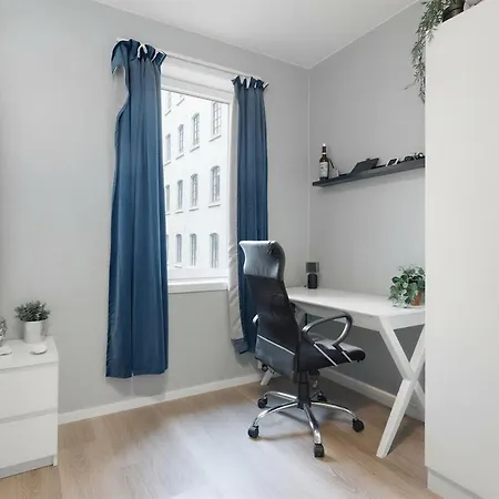 Modern Spacious In 公寓 *